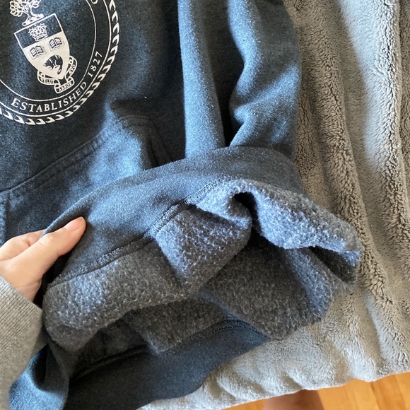 University of Toronto Hoodie - Picture 4 of 4